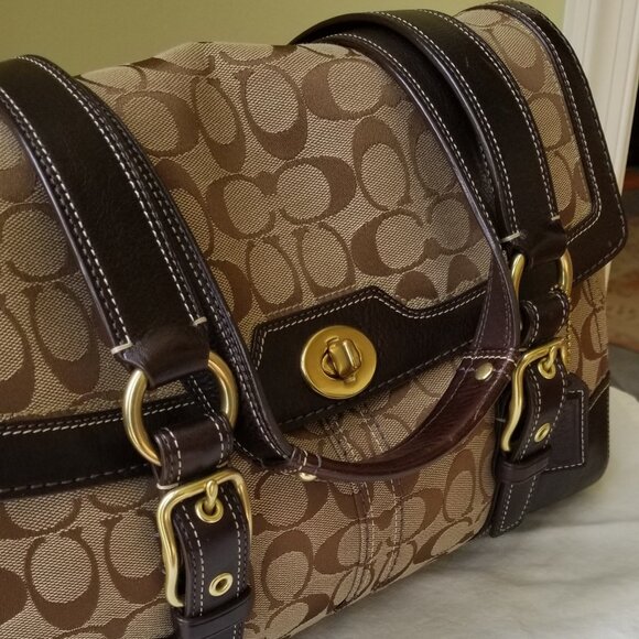 Coach Signature "Hampton" Weekender - Like New Condition (LNC) - Picture 4 of 16